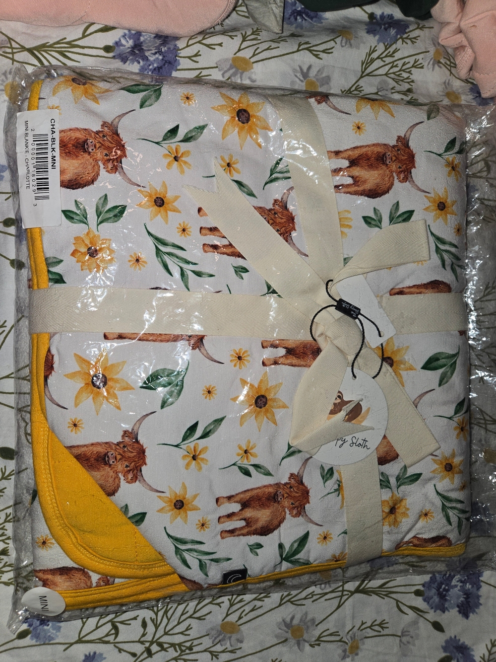 The Sleepy Sloth Charlotte Floral & Highland Cow Reversible 26x36 Mini Bamboo